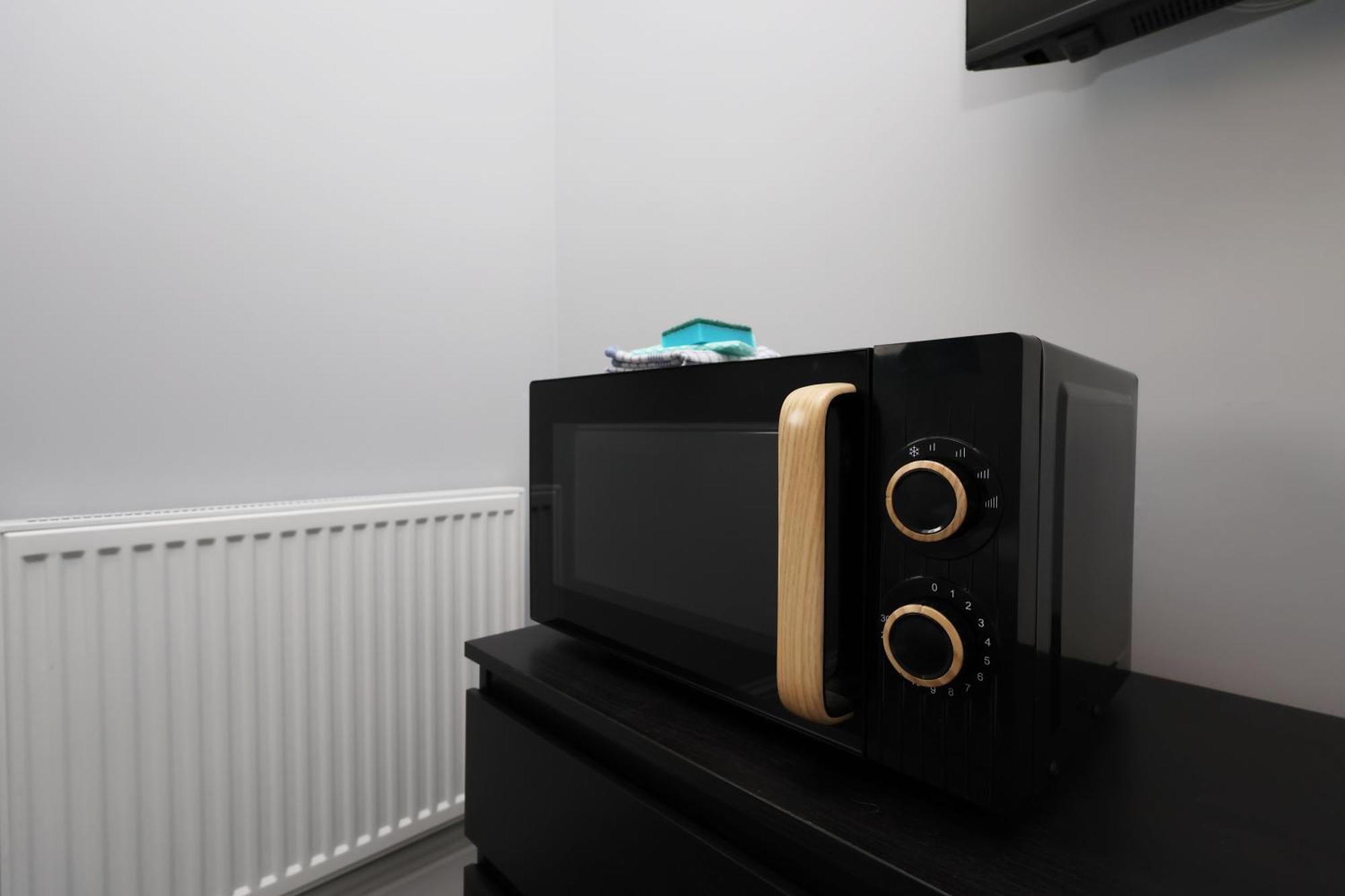 En-Suite Double Rooms, Smart Tv Comfy Style ลาแนคลี ภายนอก รูปภาพ